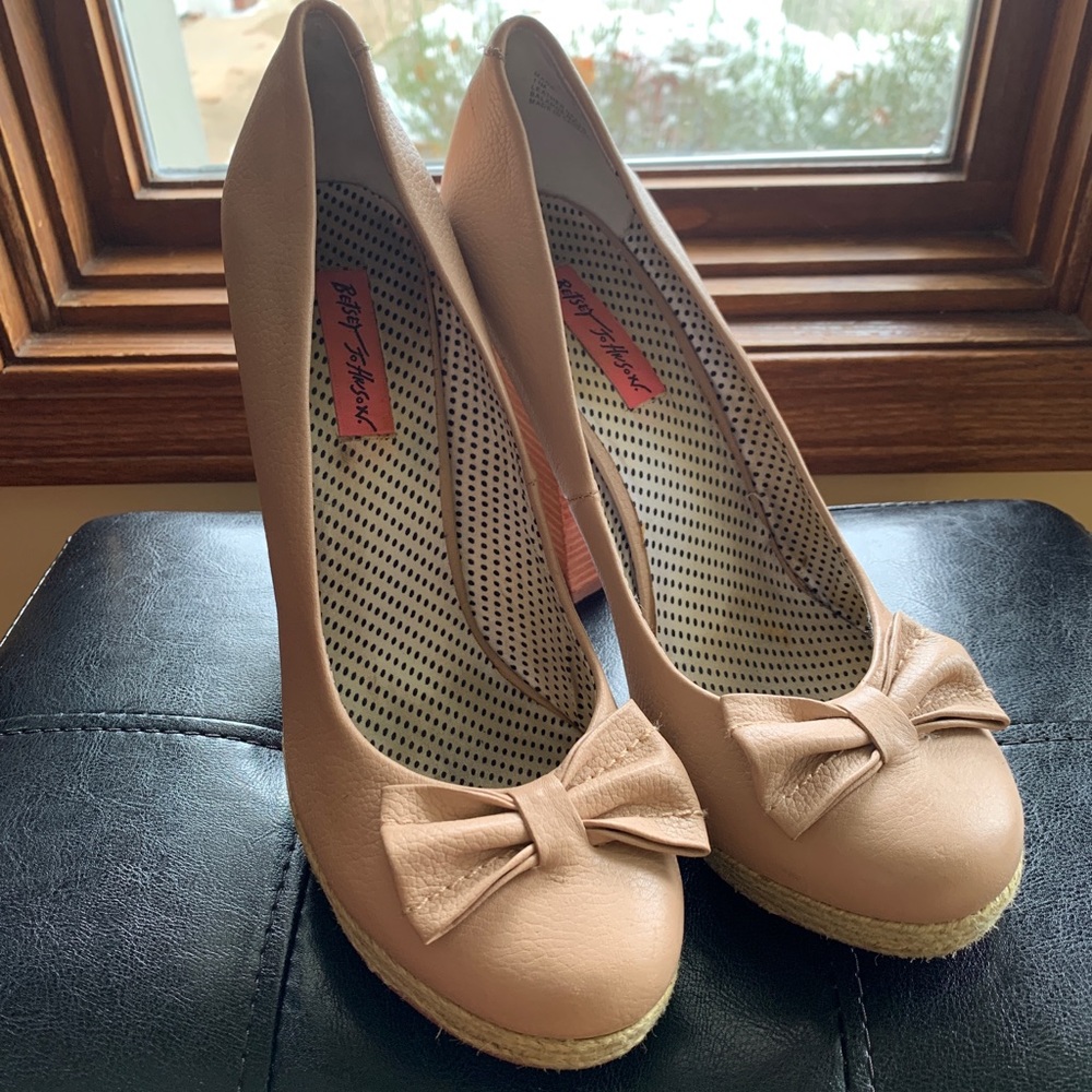 Gorgeous Leather Betsey Johnson Heels
